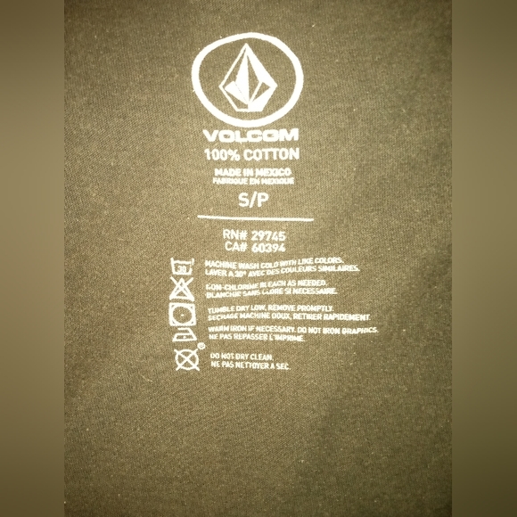 Volcom women's size small tank top. - Picture 8 of 8